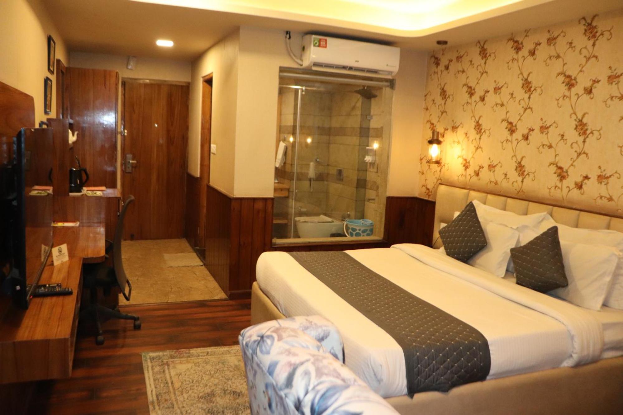 Royal Castle Otel Kasol Dış mekan fotoğraf